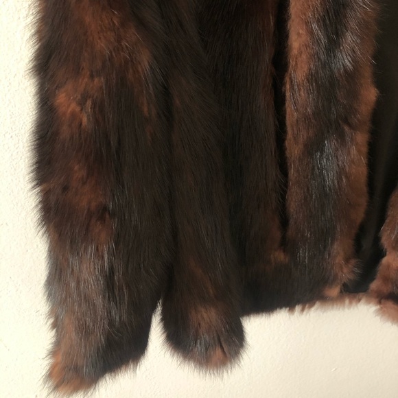 Vintage | Fur Coat - Picture 3 of 8